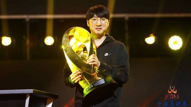 的低位单打 的低位单打