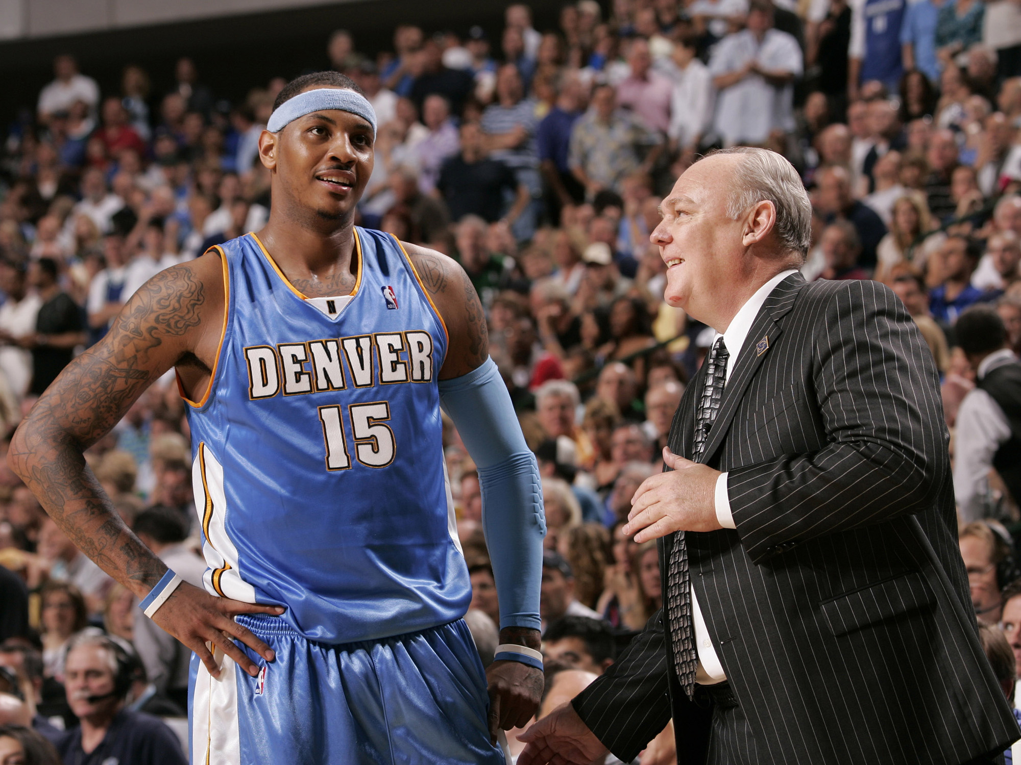 因暴力事件 因暴力事件