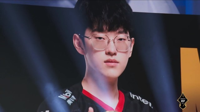 技双维度看 技双维度看